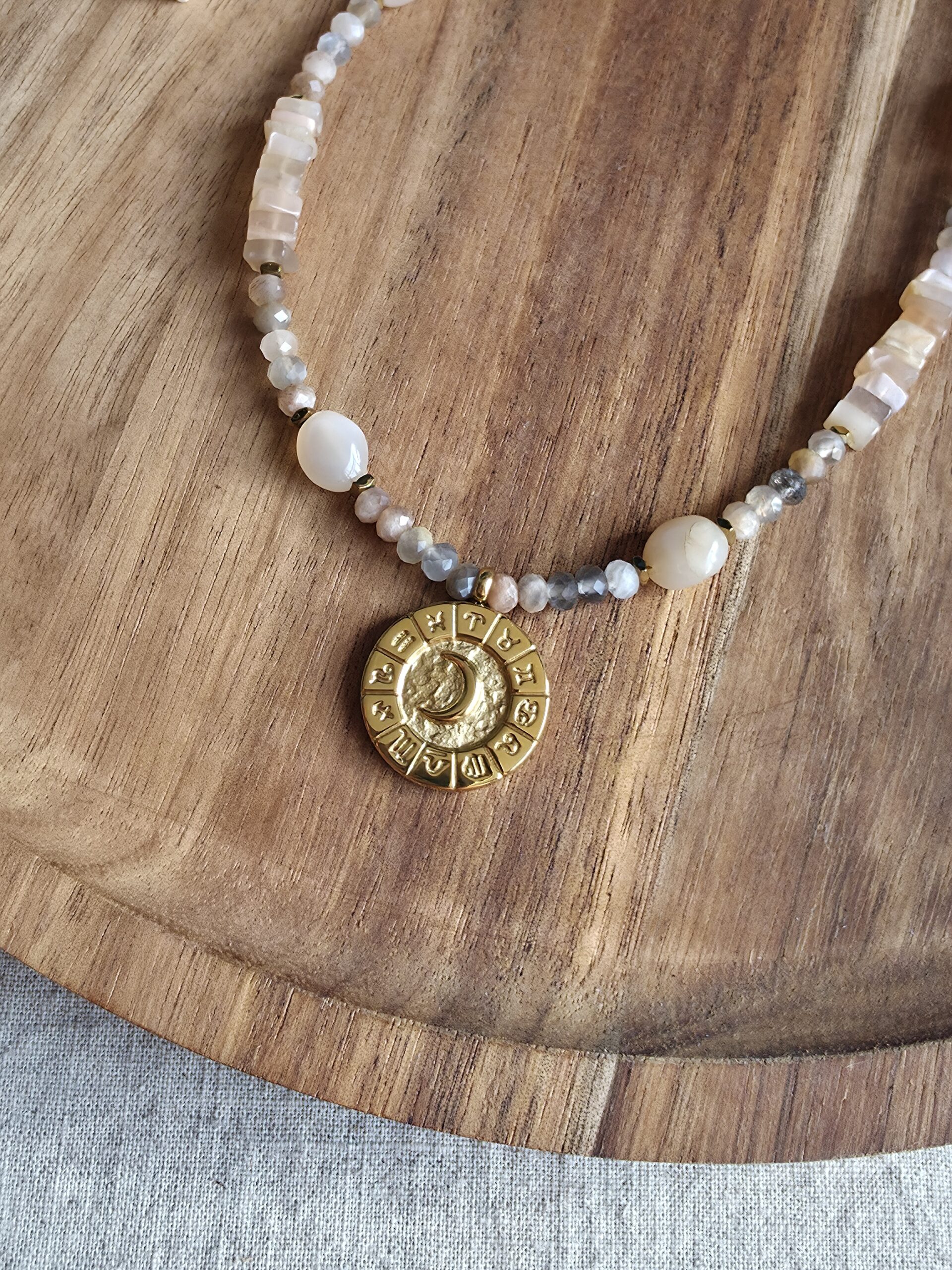 Moonstone & Sunstone Necklace - obrazek 2