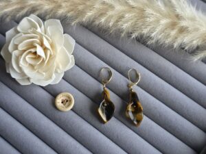 Tiger's Eye Calla Lily Earrings – Gold Plated Sterling Silver (925)