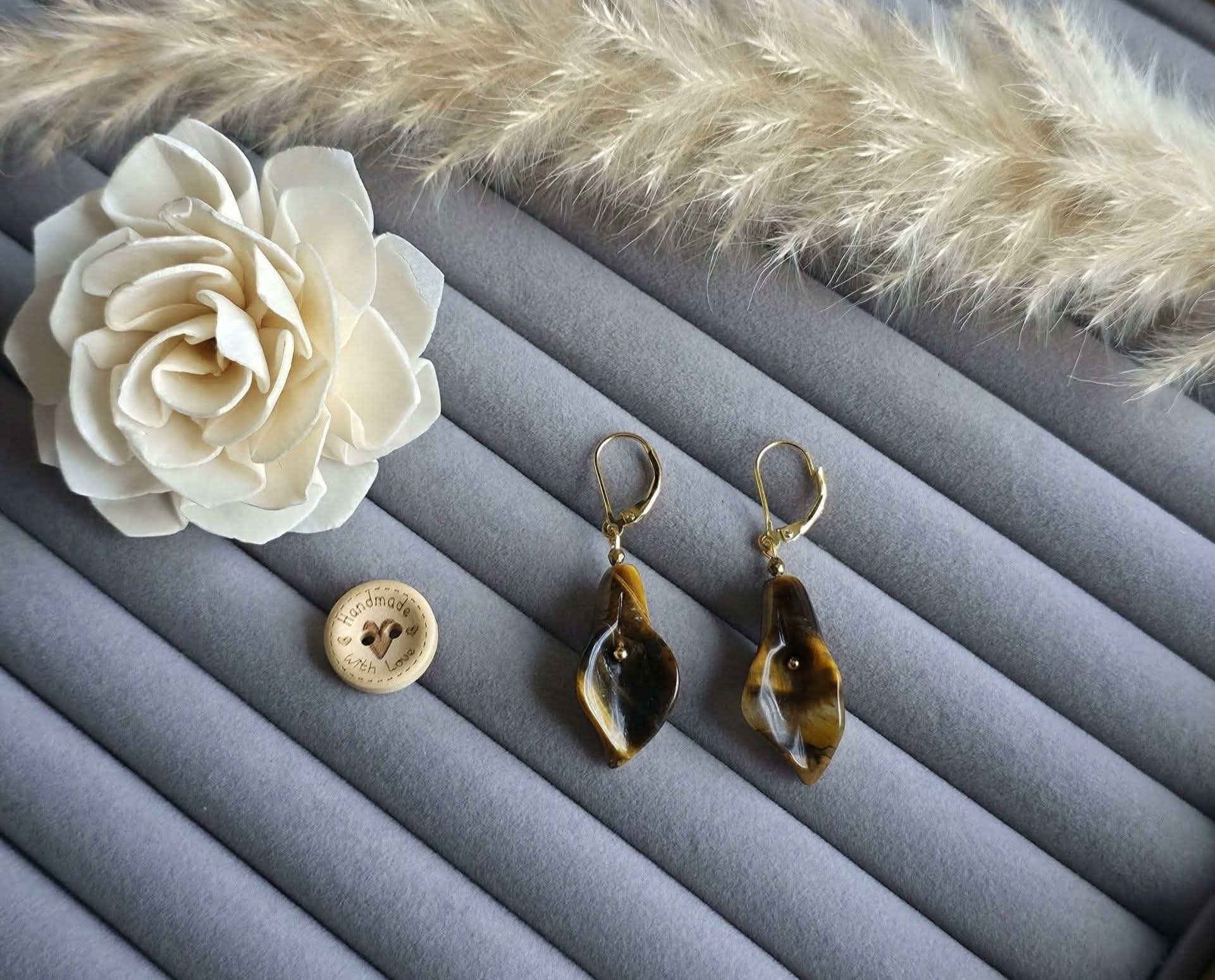 Tiger's Eye Calla Lily Earrings – Gold Plated Sterling Silver (925)